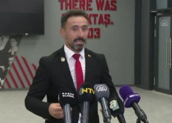 “2022 Ampute Futbol Dünya Kupası” başlıklı haberimizin girişinde sehven yazılan “yarı finale yükseldi” ifadesi “finale yükseldi” olarak…