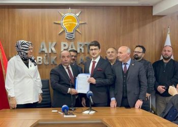 AK Parti’de gençlerde boy göstermeye başladı