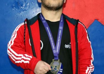 Akondroplazi hastası Çağdaş, 8 ay önce başladığı halterde Türkiye şampiyonu oldu