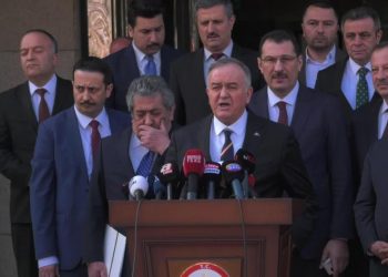 AKP ve Mhp, Recep Tayyip Erdoğan’ın Üçüncü Kez Cumhurbaşkanı Adayı Olması İçin Ysk’ya Başvurdu