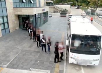 Aylık 1 milyon TL haksız kazanç sağlayan tefecilerden 10’u tutuklandı