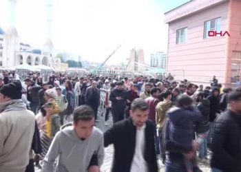 BATMAN VE MARDİN’DEKİ NEVRUZ KUTLAMALARINDA OLAY; ÇOK SAYIDA GÖZALTI VAR