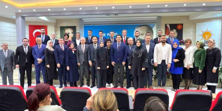 Denizli AK Parti, milletvekili aday adayları tanıttı