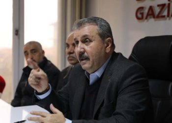 Destici: Oy için terör örgütünün temsilcisi parti ile iş birliği yapmaması lazım