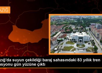 Elazığ’da suyun çekildiği baraj sahasındaki 83 yıllık tren istasyonu gün yüzüne çıktı