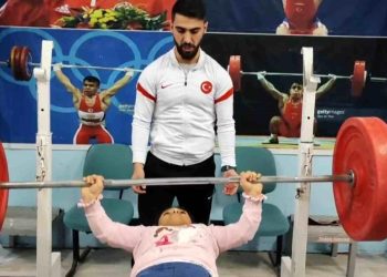 ‘En küçük şampiyon’ halterci Kader’in hedefleri çok büyük