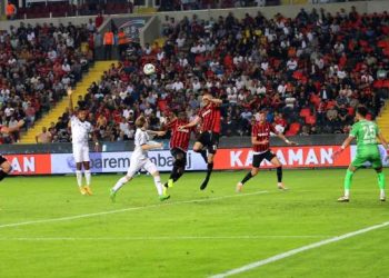 Gaziantep haber! Spor Toto Süper Lig: Gaziantep FK: 1 Adana Demirspor: 1 (Maç sonucu)