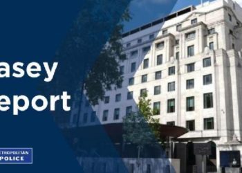 İngiltere polis gücü hakkındaki rapor bulguları: Irkçı, cinsiyetçi ve homofobik