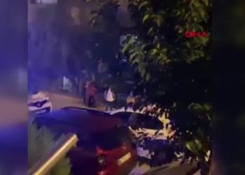 İSTANBUL-AVCILAR’DA AYRILDIĞI EŞİNİ SİLAHLA YARALADI