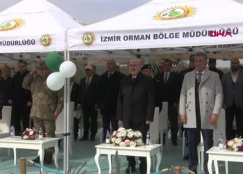 İZMİR’DE DEPREM ŞEHİTLERİ İÇİN 4 BİN FİDAN DİKTİLER