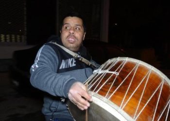 İzmir’de Ramazan davulcuları maniler ile göreve başladı