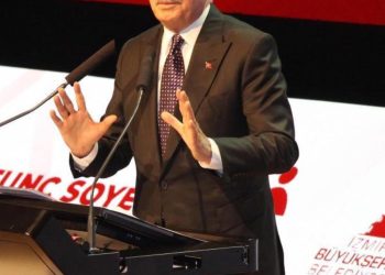 Kılıçdaroğlu: Stratejimiz güçlü bir demokrasi, üretim, sosyal devlet anlayışı ve sürdürülebilirlik