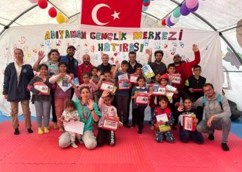 Komşu illerin de yaralarını sarıyorlar