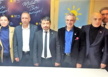 Meclis üyeliğinden istifa eden Tolga Pirinçci aday adaylığını duyurdu