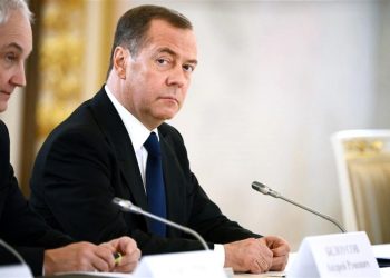 Medvedev: “Almanya’nın Putin’i tutuklaması, Rusya’ya savaş ilanı olur”