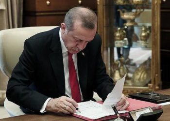 Merve Kavakcı, dış politika danışma kurulundaki görevinden alındı