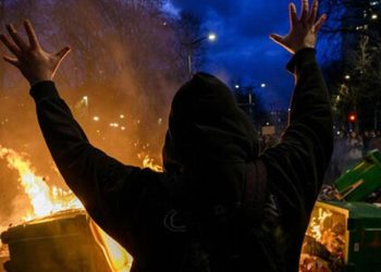 Paris Belediyesi, 243 göstericinin gözaltına alındığı protestolar sonrası kriz masasını topladı