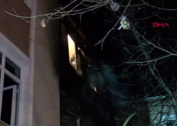 PENDİK’TE AİLESİYLE TARTIŞIP EVİ ATEŞE VERDİ