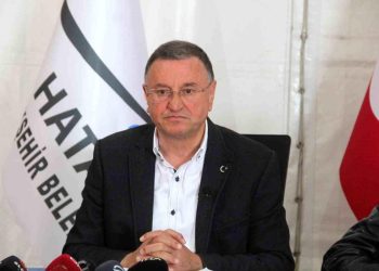 Savaş: “Bugün milletvekilliği adaylığını konuşacak olursam kendimi vatan haini ilan ederim”