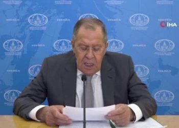 Son dakika haberleri! Lavrov: “Zelenskiy, Batılı efendilerini Rusya’ya karşı önleyici bir nükleer saldırı gerçekleştirmeye çağırdı”
