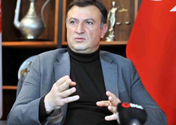 Tarık Aksar: “VAR sistemine müdahil olabiliyorsan demek ki öncekiler de oluyordu”