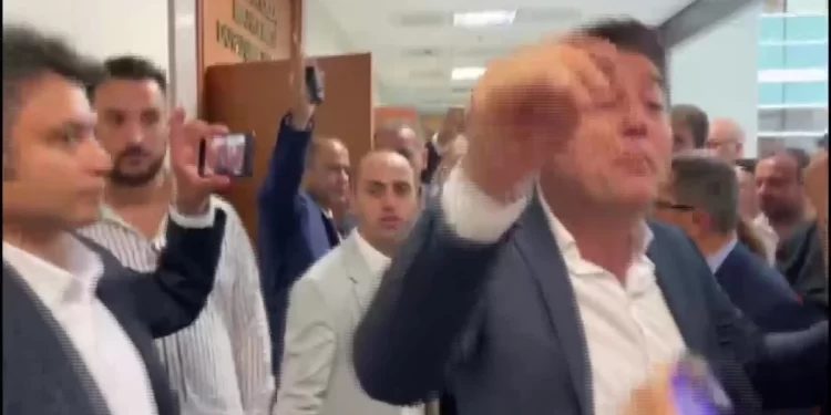 İBB Muhtarlık İşleri Daire Başkanı Yavuz Saltık, DİAYDER davasından beraat etti