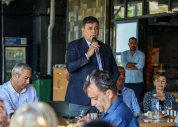 Karşıyaka Belediye Başkanı Cemil Tugay, CHP Mahalle Temsilcileriyle Buluştu