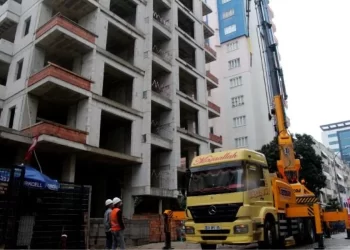 Adana’da Kalifiye İşçi Sıkıntısı: İnşaatlar Yavaş İlerliyor