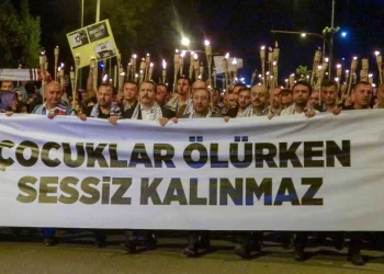 Antalya’da Filistin’e Destek Yürüyüşü