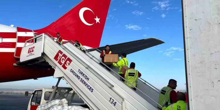 Türkiye, Filistin’e yardım amacıyla Mısır’a uçak gönderiyor