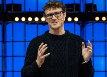 İsrail’i eleştiren Web Summit CEO’su Paddy Cosgrave görevinden istifa etmek zorunda kaldı