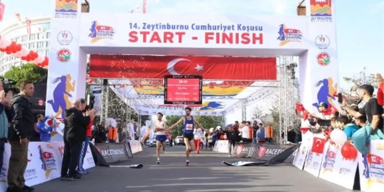 Zeytinburnu Uluslararası Cumhuriyet Koşusu’nda Şampiyonlar Belli Oldu